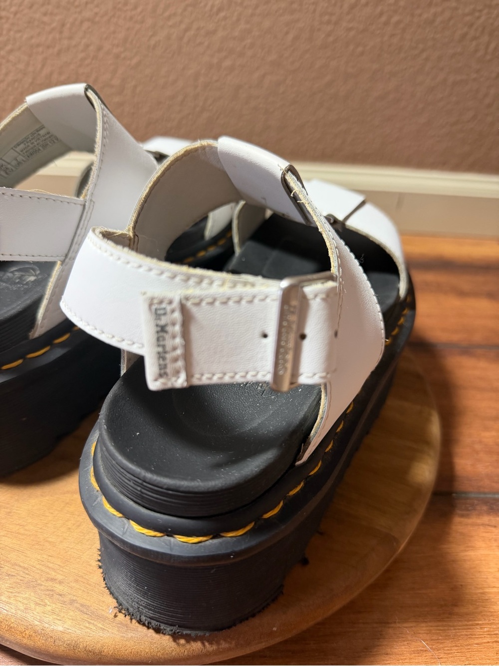 Dr. Martens Francis White Leather Strap Platform Sandals Size 7 - Picture 4 of 14
